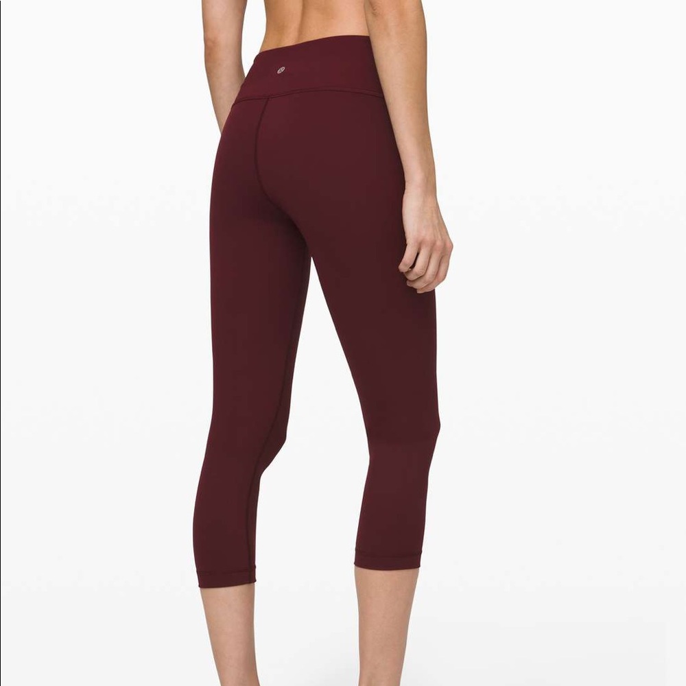 Lululemon Wunder Under Crop *Mid-Rise Full-On Luxtreme 21" in Garnet Size 12